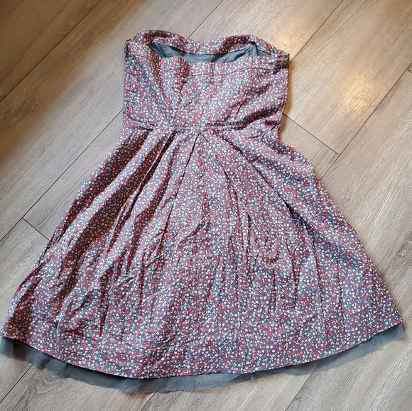 American Eagle Strapless Floral Dress, Size 4 - Picture 9 of 9